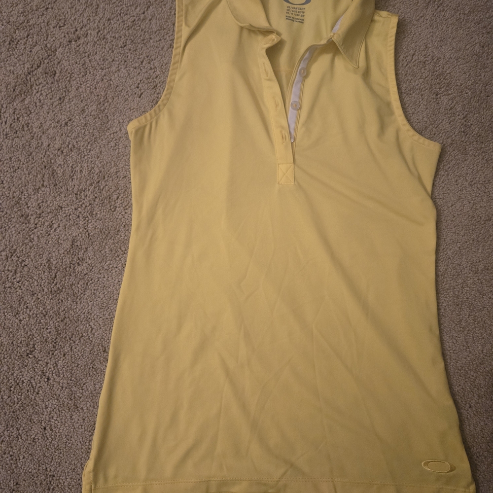Oakley Sleeveless Women's Top